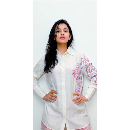 White cotton shirt with indian paisley motifs